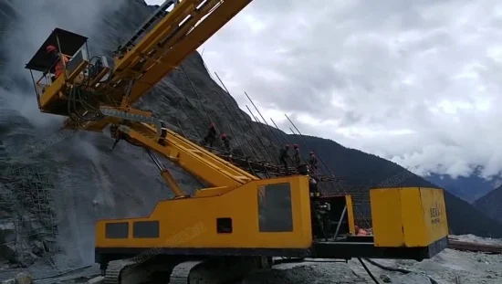 Plataforma de perfuração para proteção de talude montada sobre esteira 12 m